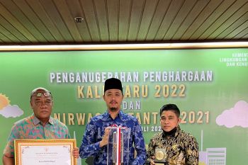 Bukittinggi terima Anugrah Nirwasita Tantra 2021 dari KLHK RI