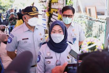 Jasa Raharja serahkan santunan korban kecelakaan truk tangki di Cibubur