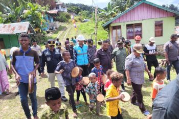 PLN berhasil listriki tujuh kampung di Fakfak selama 24 jam penuh