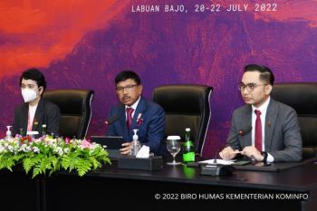 DEWG to discuss responsibility for building digital literacy