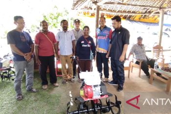 DPRD Kabupaten Jayapura beri bantuan bibit padi bagi kelompok tani di empat distrik