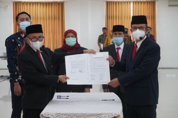Rektor Itera lantik Prof Khairurrijal sebagai Wakil Rektor Akademik dan Kemahasiswaan