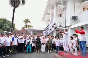 Sulsel gelar gerak jalan Anti Mager 10.000 langkah