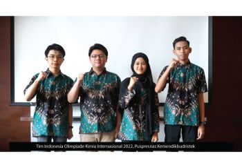 Siswa Indonesia raih empat medali perak pada Olimpiade Kimia Internasional