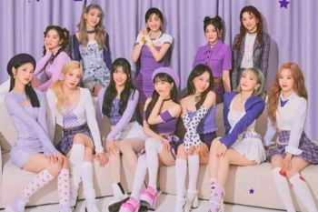 LOONA umumkan jadwal tur dunia "LOONATHEWORLD"