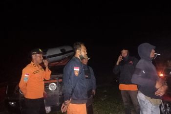 Seorang santri hanyut terseret ombak di Pantai Telang Sumbawa