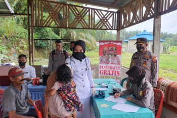 Peduli kesehatan masyarakat, Polres Pasbar gelar pengobatan gratis di 11 kecamatan
