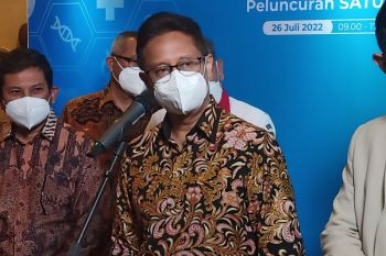 Menkes : Pemerintah pertimbangkan vaksinasi COVID-19 dosis keempat bagi nakes