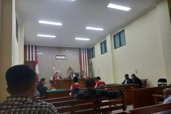 Hakim vonis terdakwa penambang ilegal 2 bulan dan 15 hari penjara