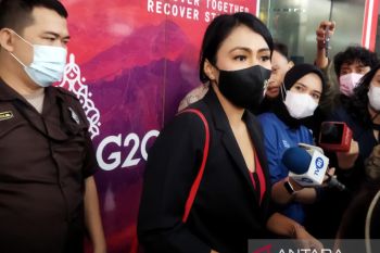 KPK apresiasi sikap kooperatif presenter TV  Manohara segera kembalikan uang