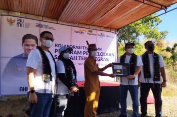 BUMN ajak warga Labuan Bajo peduli lingkungan