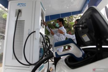 Pengamat: kendaraan listrik gunakan energi kotor