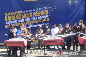 KPPBC Kudus musnahkan rokok ilegal seberat 13,2 ton