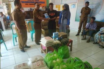 Sebanyak 206 orang warga Payakumbuh telah terima bantuan permakanan