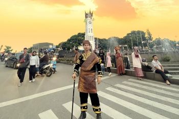 "Jam Gadang Fashion Week" di Bukittinggi, Polisi sarankan tidak di jalan raya
