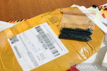 Bea Cukai dan Polresta Kendari gagalkan penyelundupan tembakau sintetis
