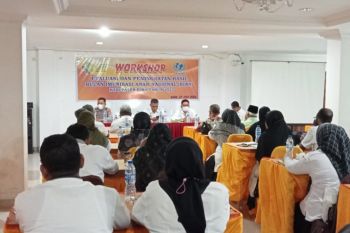 Polres Bima membantu pelaksanaan Bulan Imunisasi Anak 2022