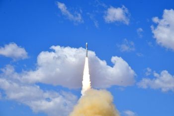 Satelit kuantum baru China berhasil masuk orbit dan mulai beroperasi