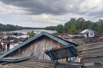 Longsor di Enok rusak fasilitas jalan dan sejumlah rumah
