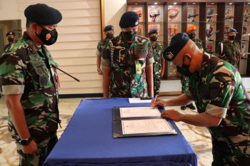 Danlanud Sam Ratulangi terima laporan penyerahan jabatan Kadispers