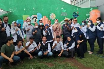 Dinsos DKI berikan penghargaan kepada Karang Taruna Kebon Baru