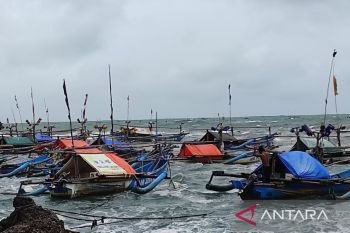 Warga di Pesisir Selatan Cianjur siaga ancaman gempa dan tsunami