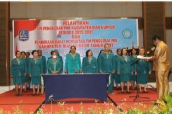 Bupati Biak Numfor minta program TP PKK bersinergi dengan pemerintah