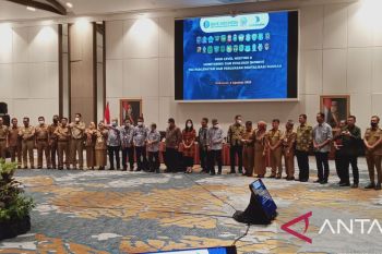 Gubernur bersama 24 kepala daerah di Sulsel dukung transaksi nontunai