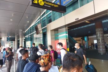 Agen jasa wisata kembali berikan layanan di Bandara Komodo