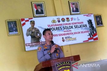 Polres Solok Selatan targetkan 100 vaksinasi COVID-19 per hari