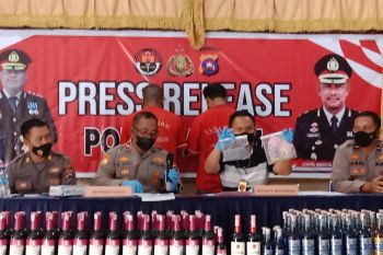 Polres Agam ungkap tiga kasus, 196 Miras selama Operasi Pekat (Video)
