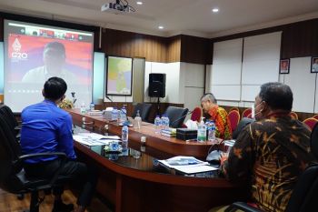 Kanwil DJP Riau lelang serentak aset sitaan penunggak pajak