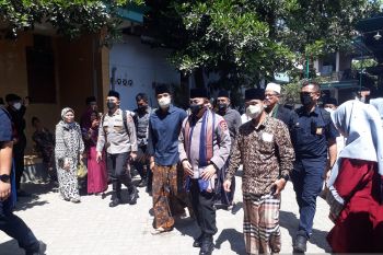 Kapolri Listyo Sigit kunjungi pesantren di Kediri Jatim