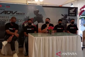 New Honda ADV160 skutik penjelajah