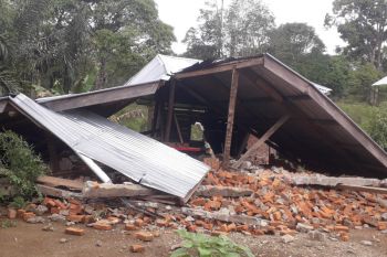 Enam bulan berlalu, korban gempa di Kajai minta pemerintah pusat bantu rumah rusak berat
