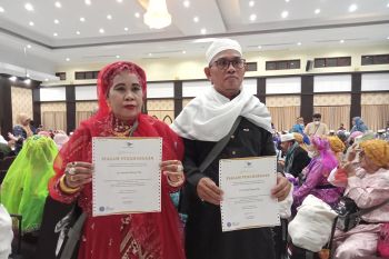 Garuda beri piagam penghargaan kepada jamaah haji