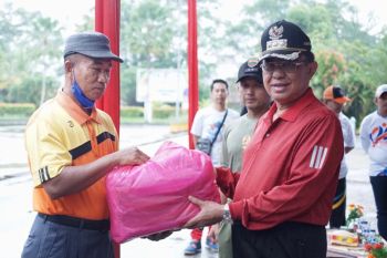 Hargai nilai-nilai perjuangan, Bupati ajak masyarakat kibarkan bendera di rumah