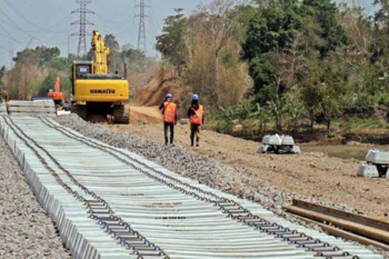 Perkimtan: BPKA sudah melakukan studi analisi rel KA di atas tanah