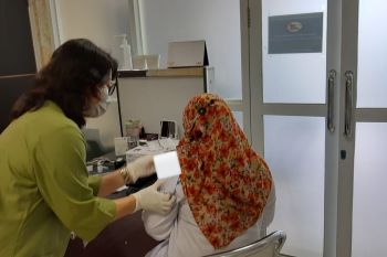 383 nakes di Mataram sudah divaksinasi booster tahap dua