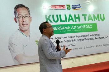 Coach Aji berniat jadi dosen?