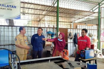 IKM NTB berhasil buat mesin laser pemotong