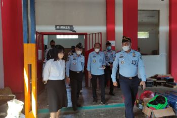 Staf Ahli Menkumham meninjau Rutan Bantul