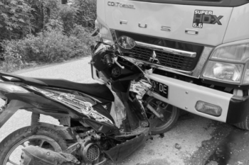 Pelajar di Kendari meninggal usai motor dikendarai tabrak dump truck