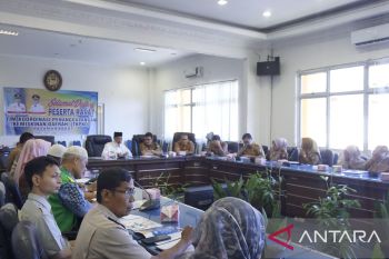 Pasbar susun langkah strategis tekan angka kemiskinan yang mencapai 7,51 persen