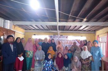 Poltekbos Makassar edukasi warga Pulau Pangkep pembuatan ikan bajabu