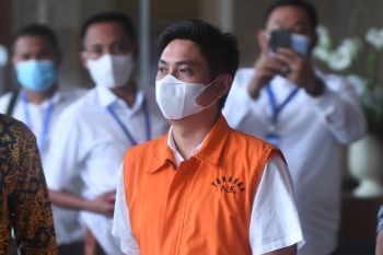 KPK perpanjang masa penahanan mantan Bupati Tanah Bumbu Mardani Maming