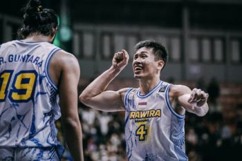 Perwira Bandung Pelita Jaya pertandingan playoff IBL