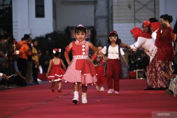Peragaan busana 'Merdeka Ekspresimu'