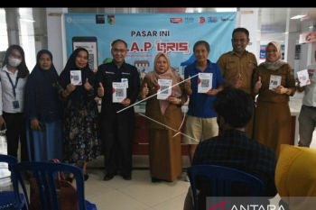BI-Pemkot Palu luncurkan pasar rakyat SIAP QRIS  di Pasar Bambaru