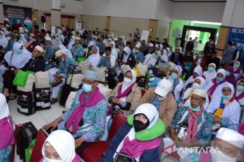 Sebanyak 15.431 haji asal Jateng dan DIY sudah kembali ke Tanah Air